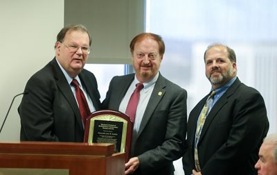 NJTPA Chair-Elect John Kelly and Executive Director David Behrend present plaque to Outgoing Chair John Bartlett